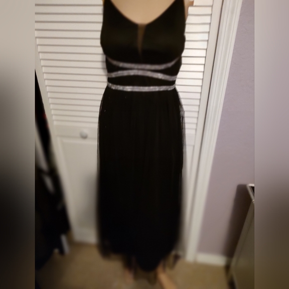 Grecian Goddess Look.Pretty,Feminine Netting - Picture 10 of 10